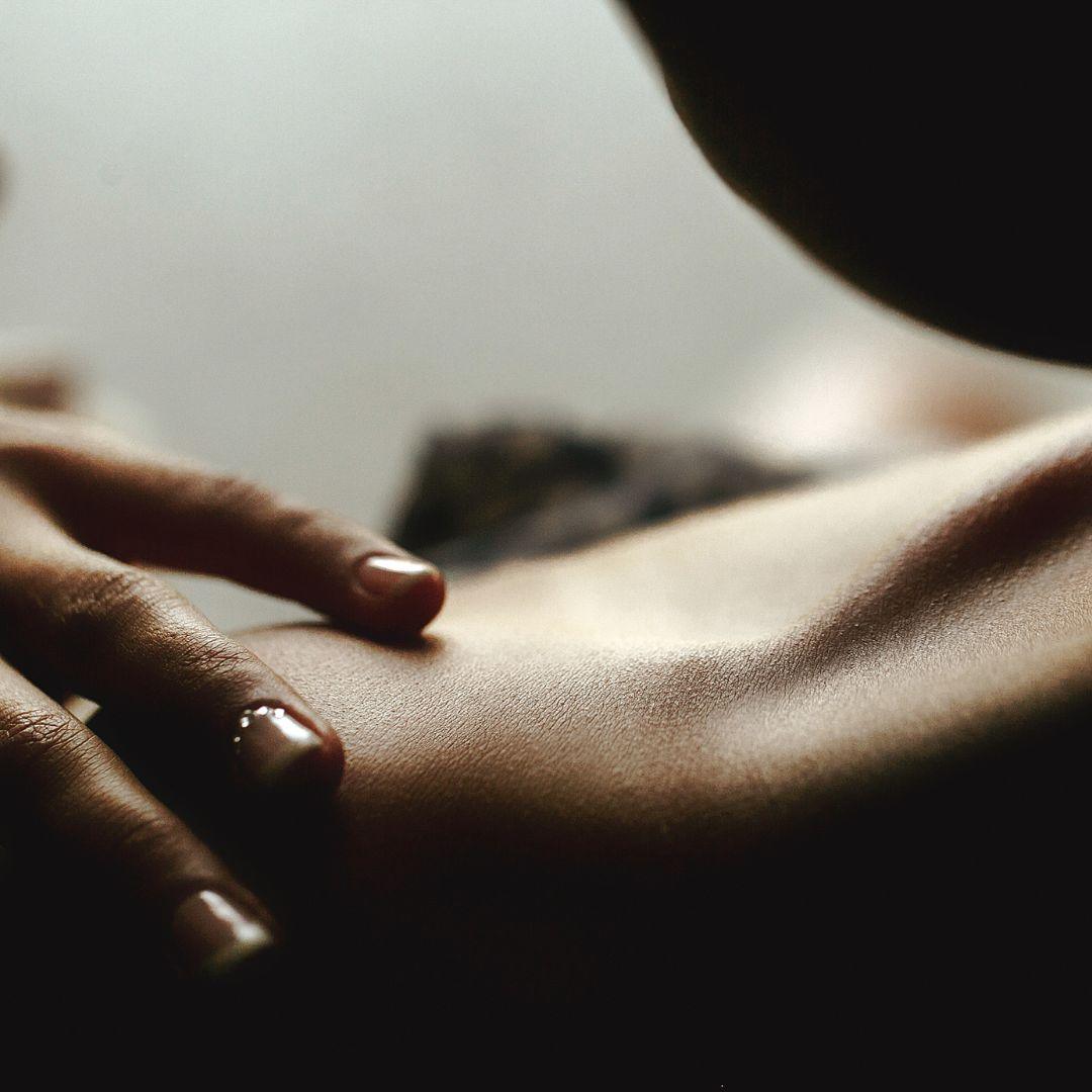 Hormones and our Skin: How does the Skin change during your cycle? , Sarah Zimmer , Skincare , NAYA , nayaglow.com