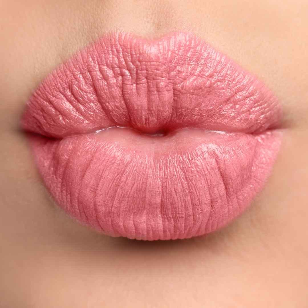 Unveiling the Secrets of Soft Lips: Why They're Delicate & Prone to Chapping , Sarah Zimmer , Skincare , NAYA , nayaglow.com