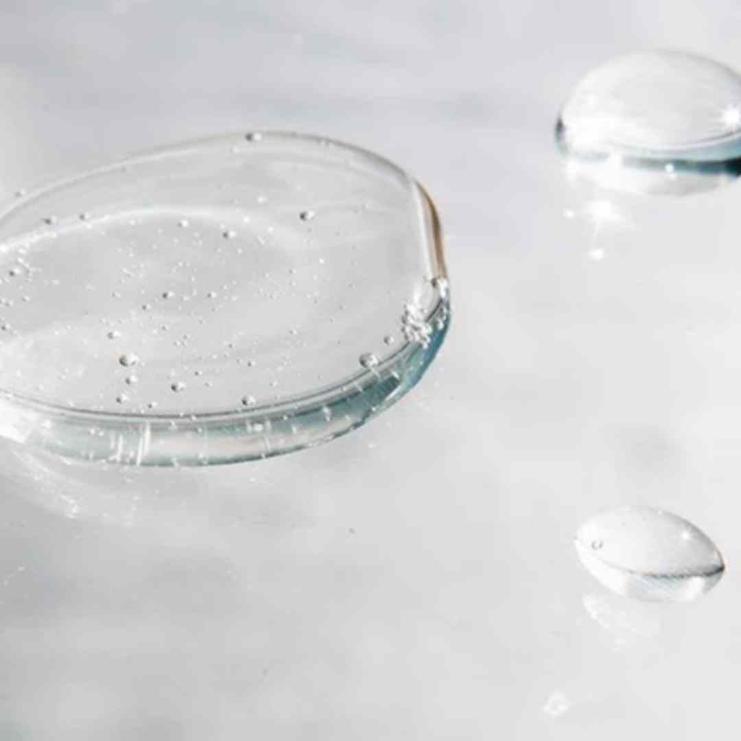 Hyaluronic Acid explained , Sarah Zimmer , Product Knowledge , NAYA , nayaglow.com