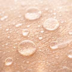 TEWL Explained: Why Your Skin Feels Tight Even With “Hydrating” Products